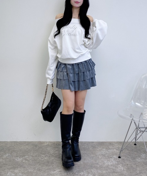 INGNI（イング）の「ラインストーンロゴオフショルスウェットトップス（スウェット・レディース・オフホワイト/チャコールグレー/オートミール/ボルドー・M）」の12枚目の写真