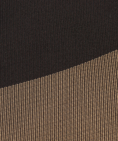 EDIFICE(エディフィス)の「AX ワイドストライプタイ(ネクタイ・メンズ・ベージュ/チャコールグレー・FREE)」の4枚目の写真