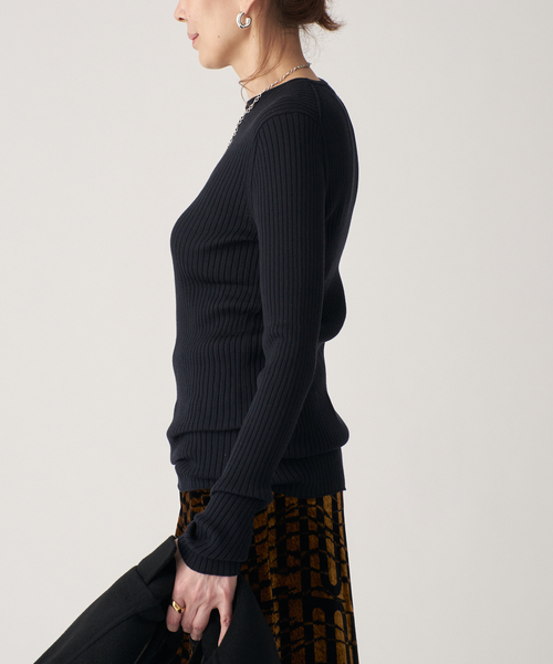 VERMEIL par iena（ヴェルメイユパーイエナ）の「SLOWOOL Rib クルーネックプルオーバー（ニット/セーター・レディース・ベージュ/ネイビー/イエロー/グリーン・FREE）」の17枚目の写真