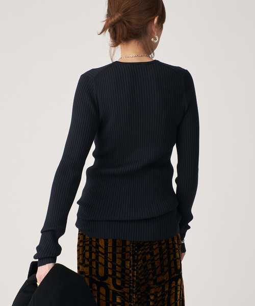 VERMEIL par iena（ヴェルメイユパーイエナ）の「SLOWOOL Rib クルーネックプルオーバー（ニット/セーター・レディース・ベージュ/ネイビー/イエロー/グリーン・FREE）」の18枚目の写真