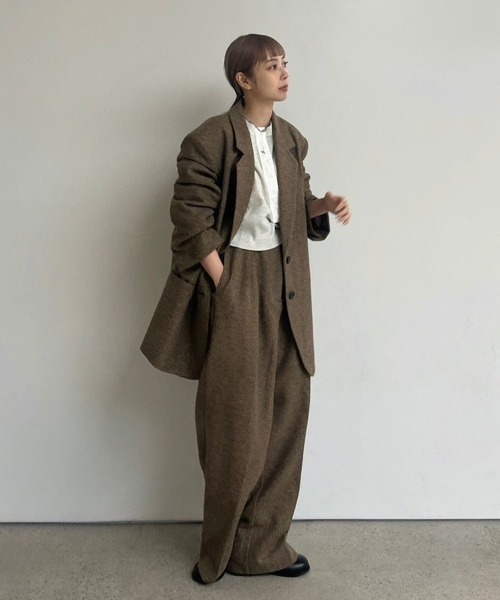 anuke(アンヌーク)の「Waffle Henley Tops(Tシャツ/カットソー・レディース・オートミール/チャコールグレー/ホワイト・FREE)」の6枚目の写真