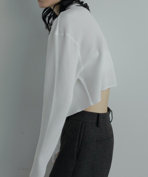 anuke(アンヌーク)の「Waffle Henley Tops(Tシャツ/カットソー・レディース・オートミール/チャコールグレー/ホワイト・FREE)」の21枚目の写真