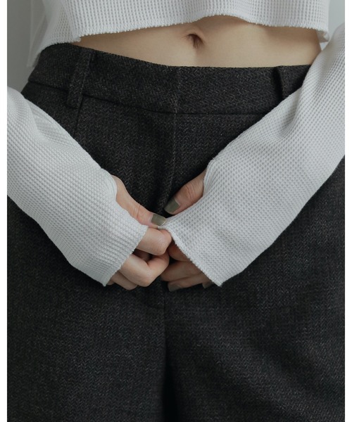 anuke(アンヌーク)の「Waffle Henley Tops(Tシャツ/カットソー・レディース・オートミール/チャコールグレー/ホワイト・FREE)」の22枚目の写真