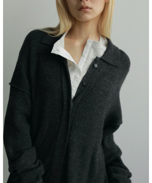 anuke(アンヌーク)の「Waffle Henley Tops(Tシャツ/カットソー・レディース・オートミール/チャコールグレー/ホワイト・FREE)」の7枚目の写真