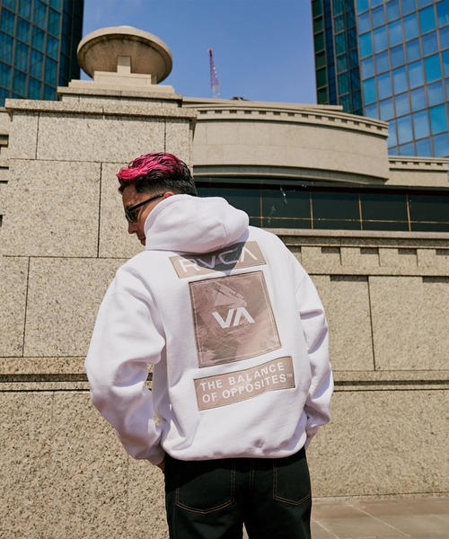 RVCA（ルーカ）の「RVCA メンズ THREE BOX RVCA HD パーカー 【2025年秋冬モデル】 @autumn/ルーカプルオーバーパーカー・フーディー（パーカー・メンズ・ホワイト/グリーン系その他/ブラック/ヘザーグレー・SMALL/MEDIUM/LARGE/X-LARGE）」の9枚目の写真