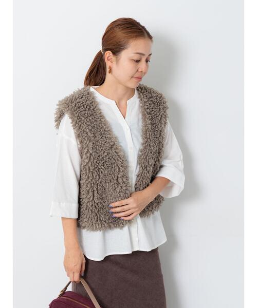 Lugnoncure（ルノンキュール）の「ショートボアベスト（ベスト・レディース・オフホワイト/チャコールグレー/モカ・F）」の3枚目の写真