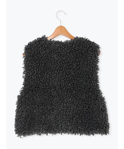 Lugnoncure（ルノンキュール）の「ショートボアベスト（ベスト・レディース・オフホワイト/チャコールグレー/モカ・F）」の9枚目の写真