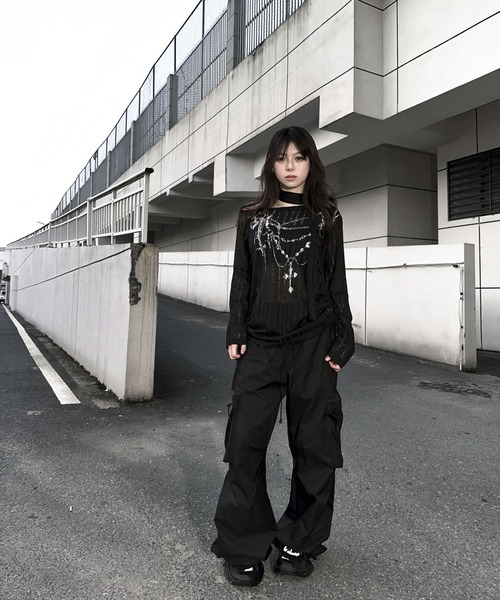 VEILA(ヴェイラ)の「マルチポケットワイドカーゴパンツ(その他パンツ・レディース・ブラック/モカ・S/M/L)」の6枚目の写真