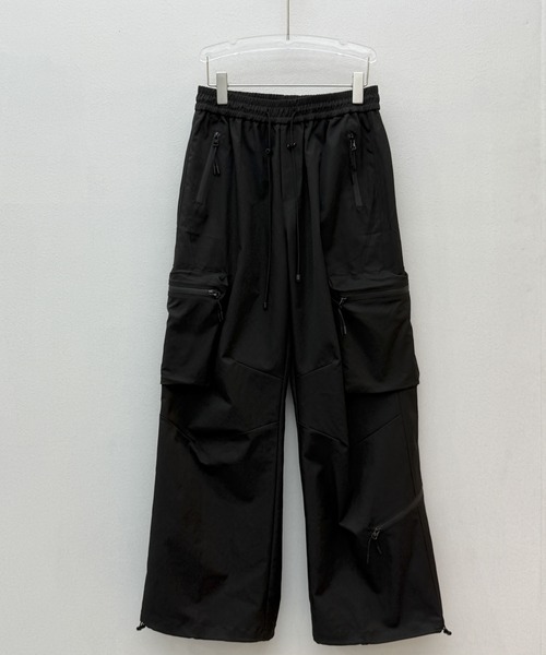 VEILA(ヴェイラ)の「マルチポケットワイドカーゴパンツ(その他パンツ・レディース・ブラック/モカ・S/M/L)」の15枚目の写真