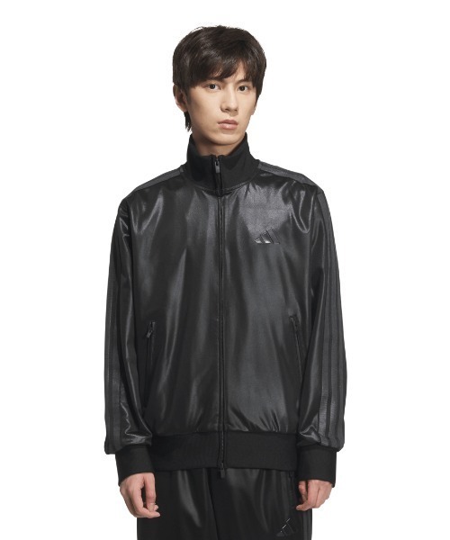 adidas(アディダス)の「アディダス adidas Staygoldレギュラーフィット トラックトップ(ジャージ・メンズ・ブラック×ブラック/ホワイト×ゴールド/ブラック×ゴールド・3L/LL/L/M/S)」の2枚目の写真