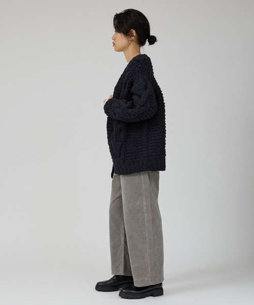 RED CARD TOKYO（レッドカード）の「【RED CARD/レッドカード】Oregon クロップド丈バルーンコーディロイパンツ（その他パンツ・レディース・グレー・23/24/25/22）」の9枚目の写真