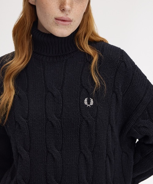 FRED PERRY(フレッドペリー)の「Roll Neck Cable Knit Jumper/ロールネックケーブルニット(ニット/セーター・レディース・ブラック・10)」の2枚目の写真