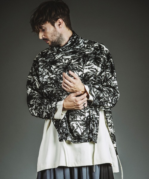 NO ID.（ノーアイディ）の「【NO ID.】Layered Turtleneck Big Pullover / レイヤード タートルネック ビッグ プルオーバー（ニット/セーター・メンズ・ブラック/グレー/ホワイト・ONE SIZE）」の4枚目の写真