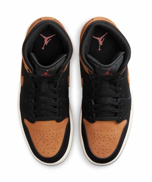 JORDAN BRAND（ジョーダンブランド）の「エア ジョーダン 1 MID SE メンズシューズ / Air Jordan 1 Mid SE Men's Shoes HV4091-002 Black（スニーカー・メンズ・ブラック・30/29.5/29/28.5/28/27.5/27/26.5/26/25.5/25）」の4枚目の写真