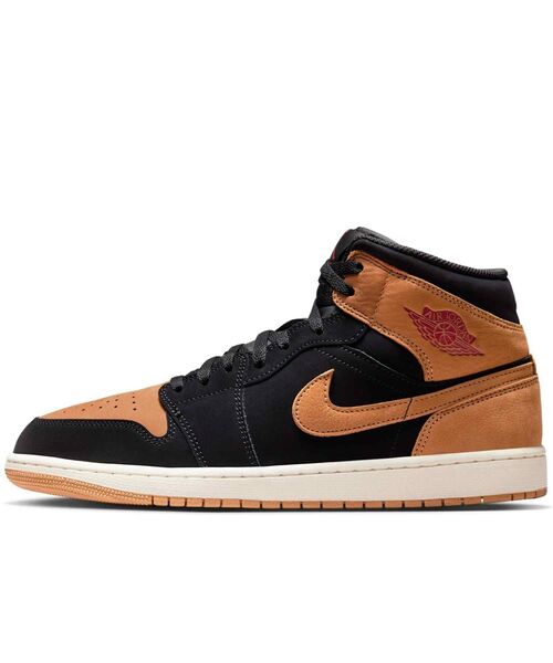 JORDAN BRAND(ジョーダンブランド)の「エア ジョーダン 1 MID SE メンズシューズ / Air Jordan 1 Mid SE Men's Shoes HV4091-002 Black(スニーカー・メンズ・ブラック・30/29.5/29/28.5/28/27.5/27/26.5/26/25.5/25)」の2枚目の写真