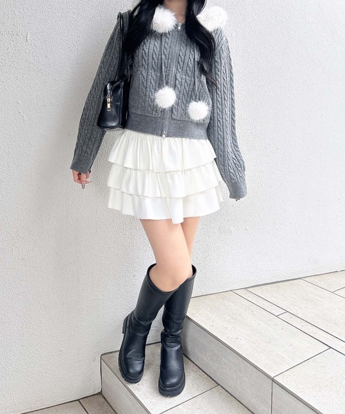 INGNI(イング)の「ポンポン付フェイクファーケーブルニットパーカー(パーカー・レディース・グレー/アイボリー/ブラック/アイボリー系・M)」の22枚目の写真