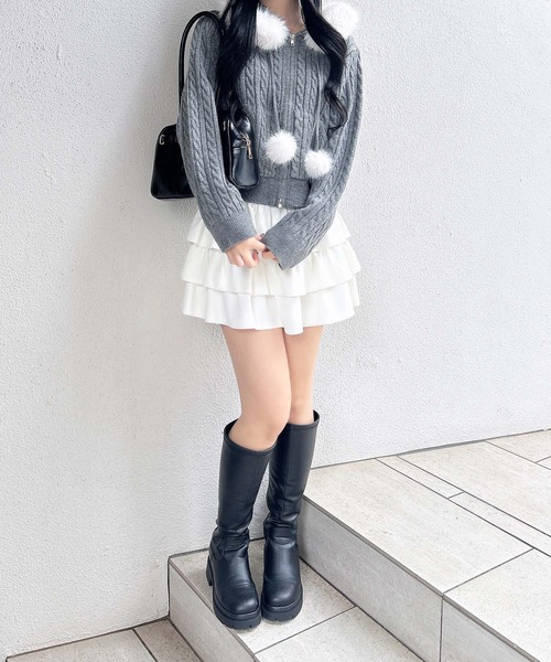 INGNI(イング)の「ポンポン付フェイクファーケーブルニットパーカー(パーカー・レディース・グレー/アイボリー/ブラック/アイボリー系・M)」の21枚目の写真