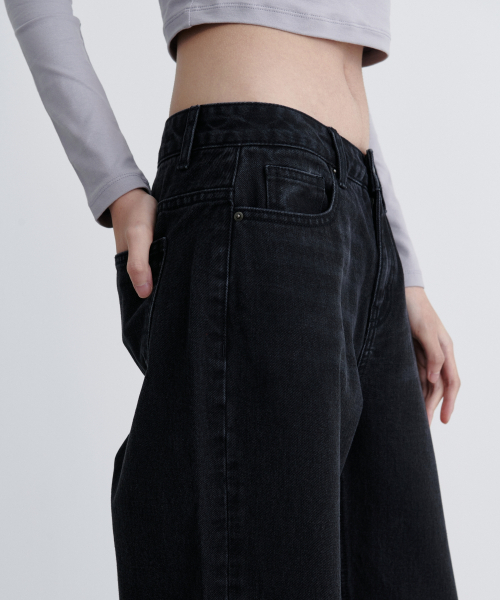 MUSINSA STANDARD WOMAN（ムシンサスタンダードウーマン）の「ウィメンズ ローライズ ワイドデニムパンツ [ウォッシュドブラック]（デニムパンツ・レディース・その他・30/24/25/26/27/28/29）」の6枚目の写真