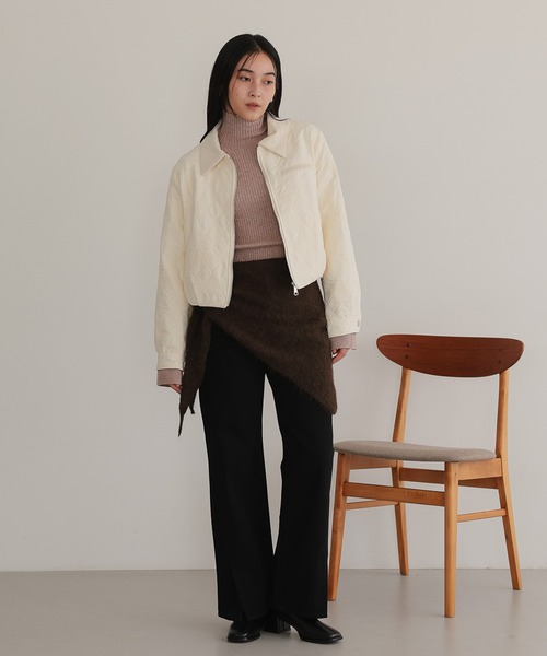 TENTO（テント）の「ショート丈 キルティング ブルゾン（ブルゾン・レディース・アイボリー/ネイビー・36/38）」の21枚目の写真