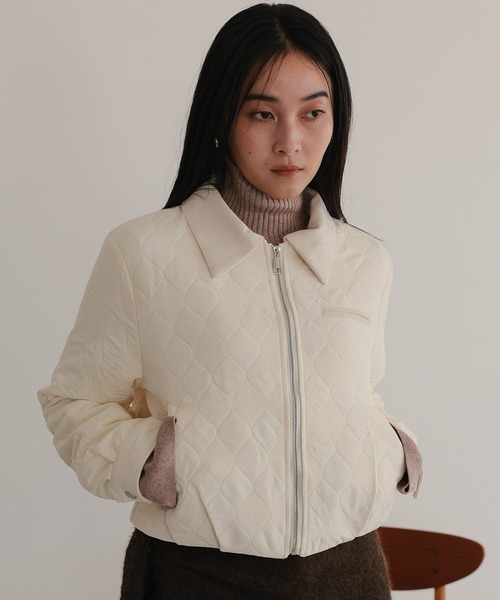 TENTO（テント）の「ショート丈 キルティング ブルゾン（ブルゾン・レディース・アイボリー/ネイビー・36/38）」の6枚目の写真