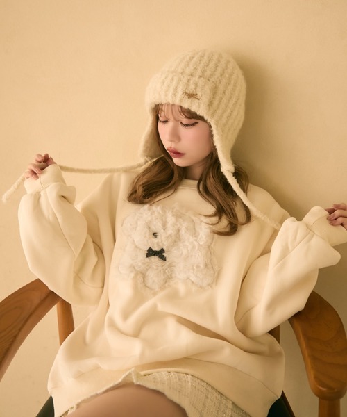 TITTY&CO.（ティティーアンドコー）の「もこもこドッグ刺繍スウェットプルオーバー（スウェット・レディース・ブラック/クリーム/グレー・FREE）」の3枚目の写真