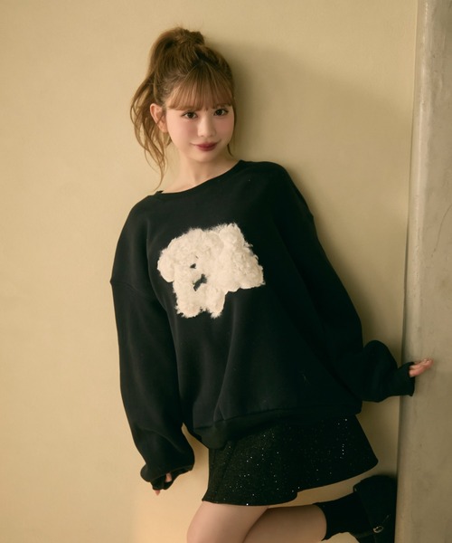 TITTY&CO.（ティティーアンドコー）の「もこもこドッグ刺繍スウェットプルオーバー（スウェット・レディース・ブラック/クリーム/グレー・FREE）」の7枚目の写真