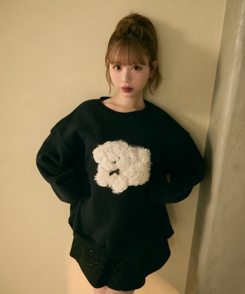 TITTY&CO.（ティティーアンドコー）の「もこもこドッグ刺繍スウェットプルオーバー（スウェット・レディース・ブラック/クリーム/グレー・FREE）」の6枚目の写真