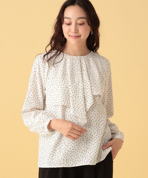 Elura（エルーラ）の「≪入卒/セレモニー/通勤≫フリルブラウス/602135（シャツ/ブラウス・レディース・ホワイト/ネイビー/ホワイト系その他/ブラック・LARGE/MEDIUM）」の2枚目の写真