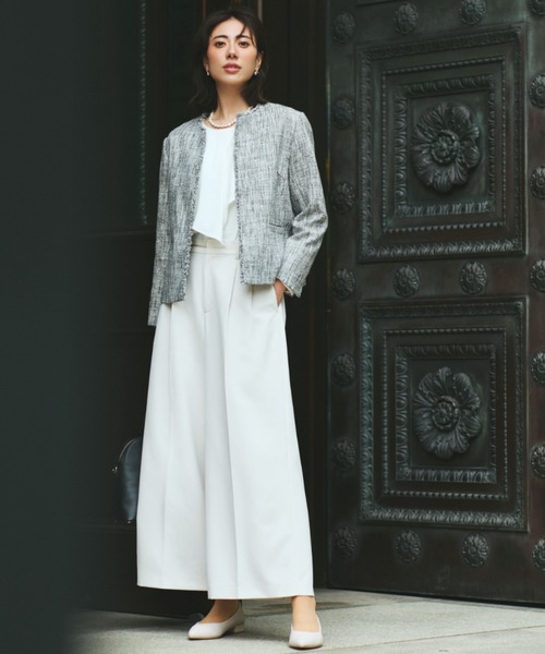 Elura（エルーラ）の「≪入卒/セレモニー/通勤≫フリルブラウス/602135（シャツ/ブラウス・レディース・ホワイト/ネイビー/ホワイト系その他/ブラック・LARGE/MEDIUM）」の20枚目の写真