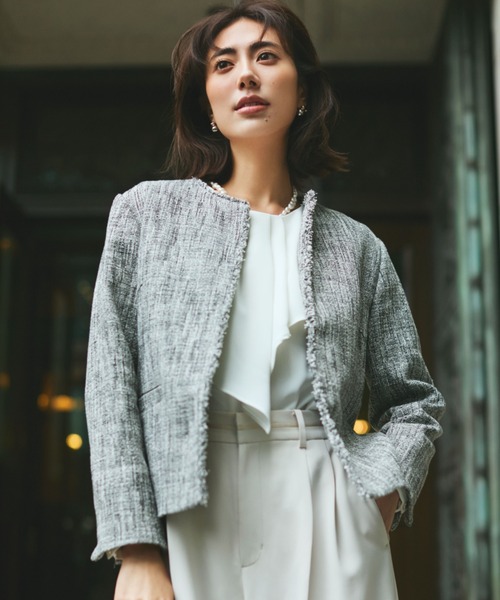 Elura（エルーラ）の「≪入卒/セレモニー/通勤≫フリルブラウス/602135（シャツ/ブラウス・レディース・ホワイト/ネイビー/ホワイト系その他/ブラック・LARGE/MEDIUM）」の21枚目の写真