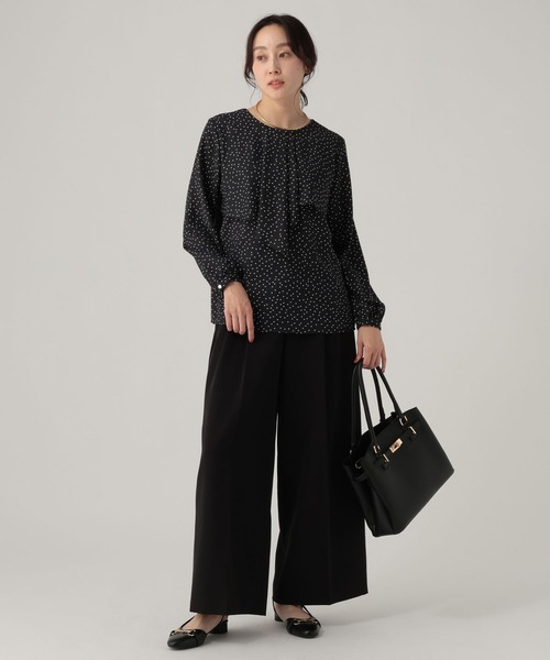 Elura（エルーラ）の「≪入卒/セレモニー/通勤≫フリルブラウス/602135（シャツ/ブラウス・レディース・ホワイト/ネイビー/ホワイト系その他/ブラック・LARGE/MEDIUM）」の21枚目の写真