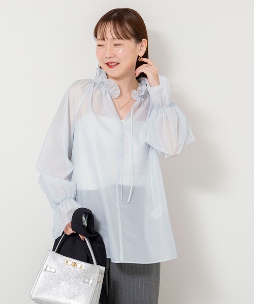 NOLLEY’S Sophi(ノーリーズソフィ)の「ウォッシャブルオーガンジーフリルブラウス(シャツ/ブラウス・レディース・オフホワイト/サックスブルー・38)」の12枚目の写真