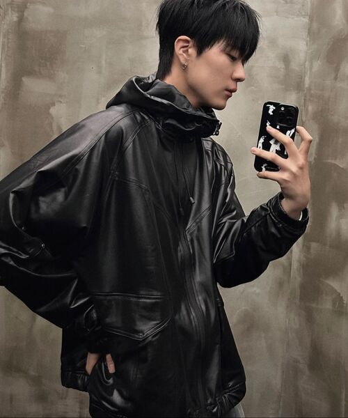 NOT4NERD(ノットフォーナード)の「Gloss Highneck Raglan Windbreaker - Black(ナイロンジャケット・レディース・その他・MEDIUM/LARGE/X-LARGE)」の15枚目の写真