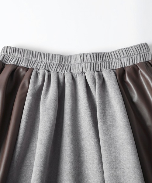AMELY（エミリー）の「異素材ドッキング フレアスカート（スカート・レディース・ベージュ/グレー・フリー）」の12枚目の写真