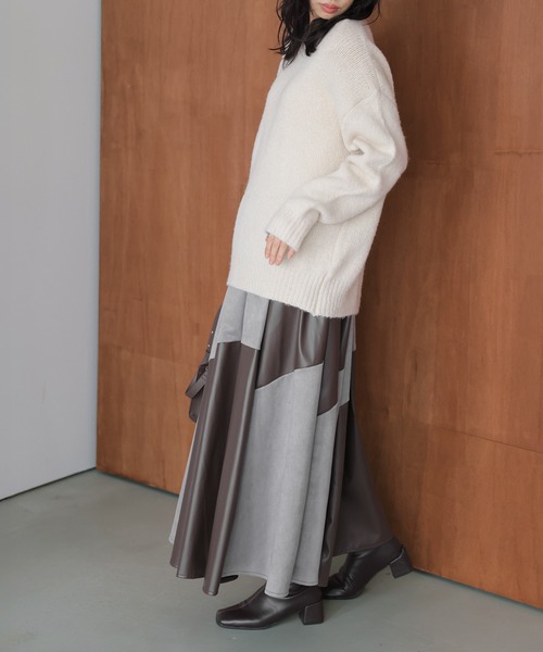 AMELY（エミリー）の「異素材ドッキング フレアスカート（スカート・レディース・ベージュ/グレー・フリー）」の9枚目の写真