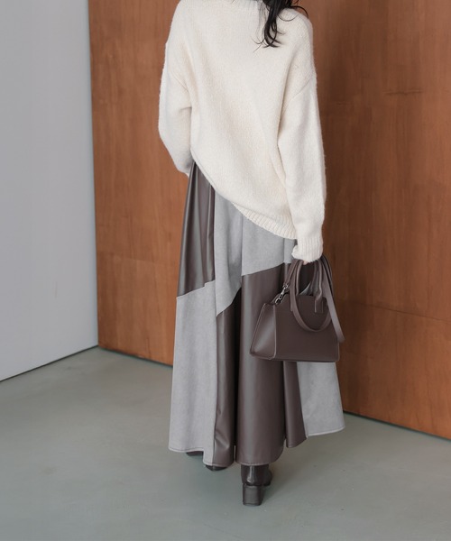 AMELY（エミリー）の「異素材ドッキング フレアスカート（スカート・レディース・ベージュ/グレー・フリー）」の11枚目の写真