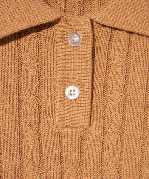 YALE（イェール）の「ウィメンズケーブルポロニット_キャメル（ニット/セーター・レディース・その他・SMALL/MEDIUM/LARGE）」の7枚目の写真