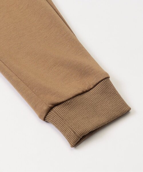 Ampersand(アンパサンド)の「シュッと見えパンツ_ジュニア対応(スウェットパンツ・キッズ・キャメル/レインボー/ブラック/アイボリー/カーキ・80/90/100/110/120/130/140)」の13枚目の写真