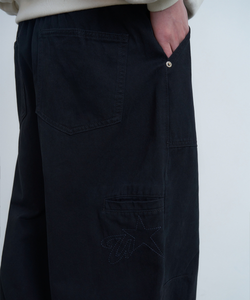 URBANSTOFF(アーバンストッフ)の「アートワークカーペンター ロングバルーンパンツ (ブラック)(その他パンツ・レディース・その他・MEDIUM/LARGE)」の2枚目の写真
