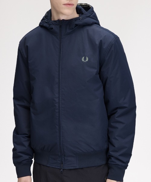 FRED PERRY(フレッドペリー)の「ZOZO限定!!【先行予約受付中】Hooded Brentham Jacket/フード付き中綿ブレンサムジャケット(ナイロンジャケット・メンズ・ブラック/ダークブルー/ブラック系その他・S/M/L)」の19枚目の写真