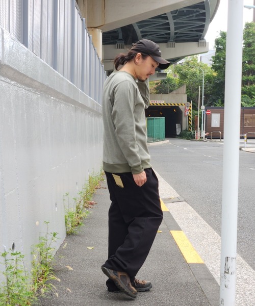 NO NEED(ノーニード)の「ヘリンボーン裏起毛プルオーバー(Tシャツ/カットソー・メンズ・オリーブ/ブラック・M/L)」の9枚目の写真