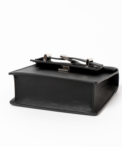 HARE(ハレ)の「RESHAPEバックルハンドルバッグ(HARE)(ハンドバッグ・メンズ・ブラック・FREE)」の17枚目の写真