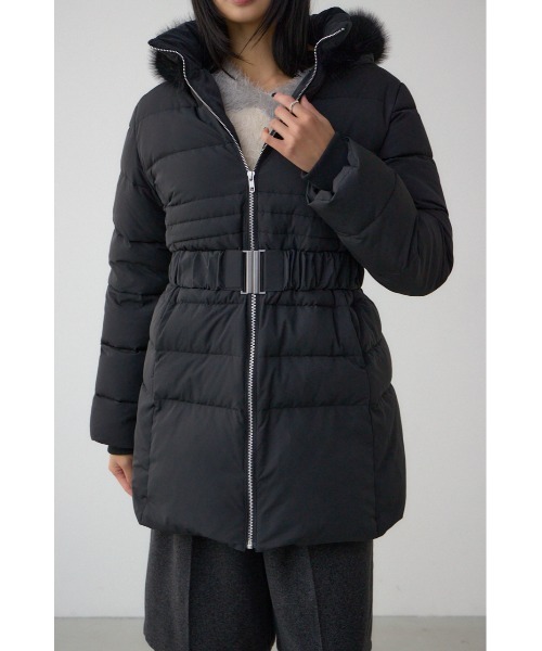 AZUL by moussy(アズールバイマウジー)の「VENUS フードファーベルト付ミドルダウンコート(ダウンジャケット/コート・レディース・ブラック/アイボリー・SMALL/MEDIUM)」の19枚目の写真