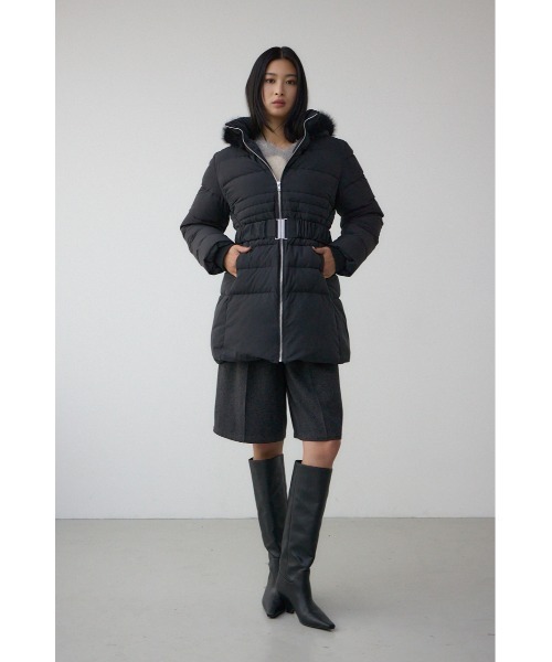 AZUL by moussy(アズールバイマウジー)の「VENUS フードファーベルト付ミドルダウンコート(ダウンジャケット/コート・レディース・ブラック/アイボリー・SMALL/MEDIUM)」の21枚目の写真