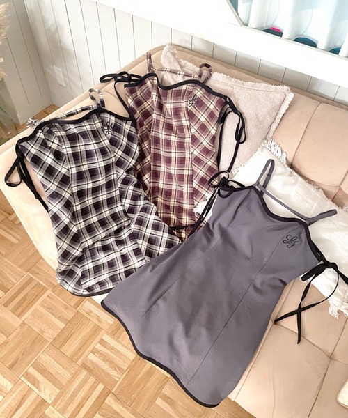 LAFARY(ラファリー)の「ロゴ刺繍キャミワンピース(ワンピース・レディース・グレー/ブラック/ブラウン・FREE)」の16枚目の写真