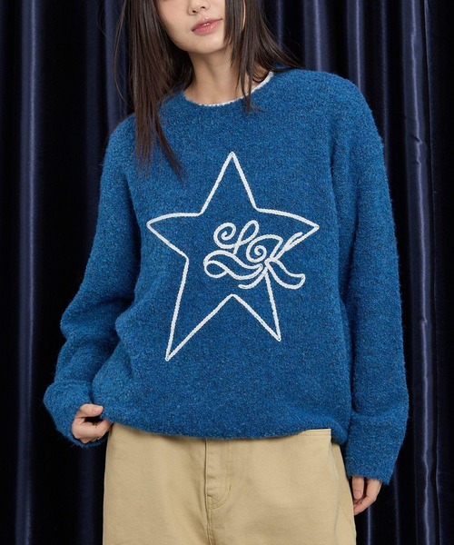 WaiKei(ワイケイ)の「★K-POPアイドル着用【UNISEX】Wai Kei/スターブークレニット(ニット/セーター・レディース・ブルー/ピンク・MEDIUM/LARGE)」の2枚目の写真