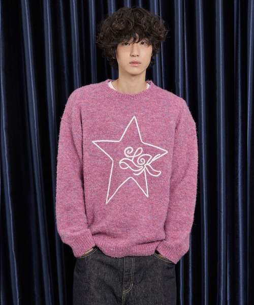 WaiKei(ワイケイ)の「★K-POPアイドル着用【UNISEX】Wai Kei/スターブークレニット(ニット/セーター・レディース・ブルー/ピンク・MEDIUM/LARGE)」の4枚目の写真