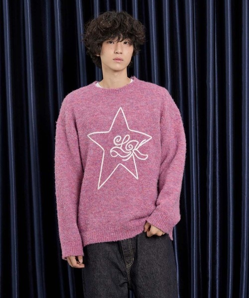 WaiKei(ワイケイ)の「★K-POPアイドル着用【UNISEX】Wai Kei/スターブークレニット(ニット/セーター・レディース・ブルー/ピンク・MEDIUM/LARGE)」の5枚目の写真