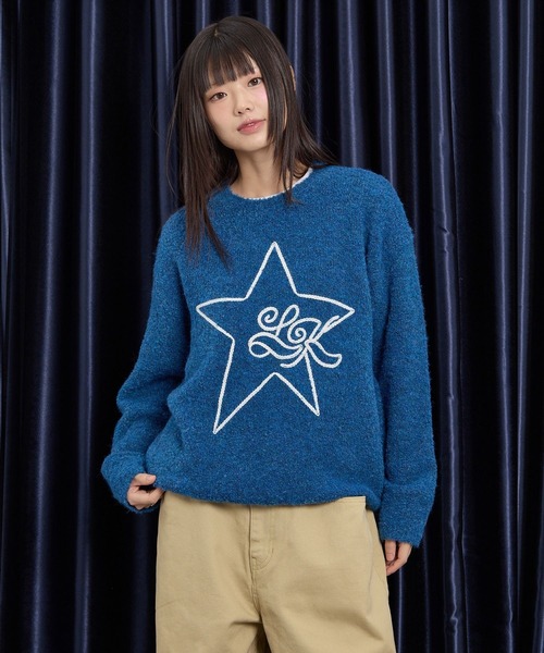 WaiKei(ワイケイ)の「★K-POPアイドル着用【UNISEX】Wai Kei/スターブークレニット(ニット/セーター・レディース・ブルー/ピンク・MEDIUM/LARGE)」の13枚目の写真