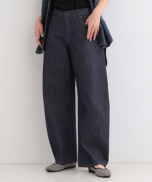 SHOO・LA・RUE（シューラルー）の「【SHOO・LA・RUE DENIM】こなれ感をプラスする デニムカーブパンツ（デニムパンツ・レディース・ブルー系その他/ライトグレー/ネイビー/ブルー・10/01/02/03/04）」の2枚目の写真